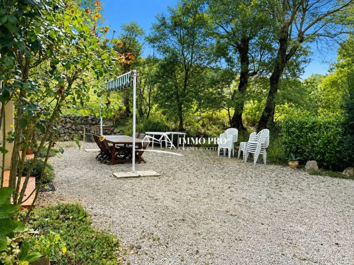 Image No.22-8 Bed House for sale