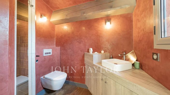 Image No.18-3 Bed House for sale