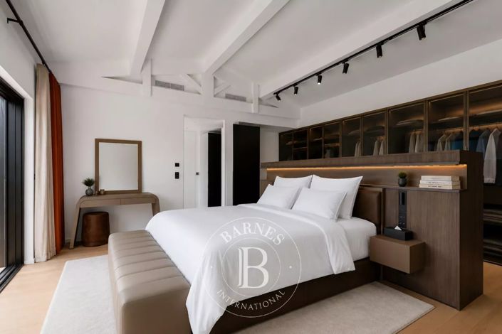 Image No.16-7 Bed House for sale