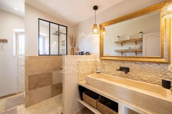 Image No.14-9 Bed House for sale