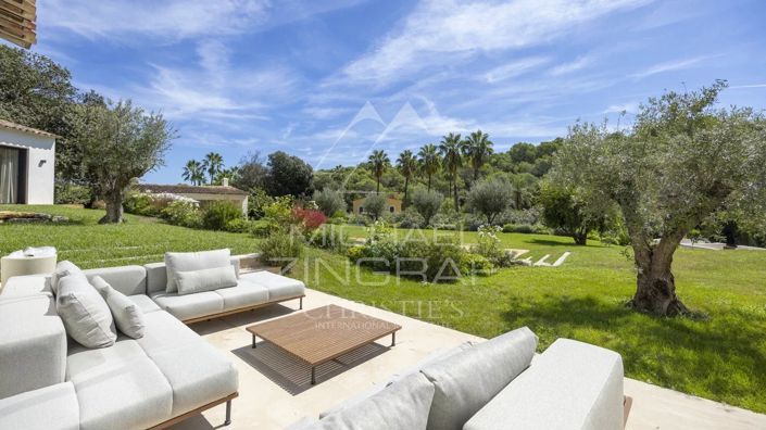 Image No.3-5 Bed House for sale