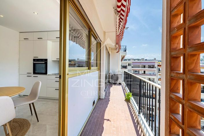 Image No.12-2 Bed Apartment for sale