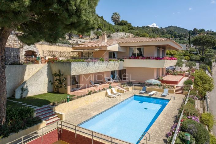 Image No.4-5 Bed House for sale