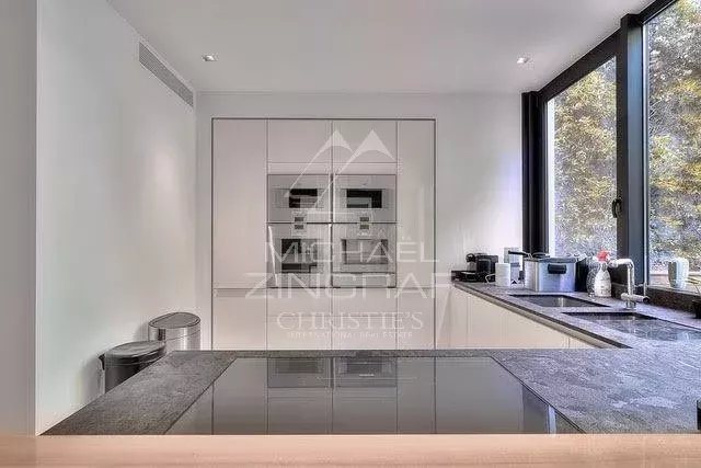 Image No.7-6 Bed House for sale
