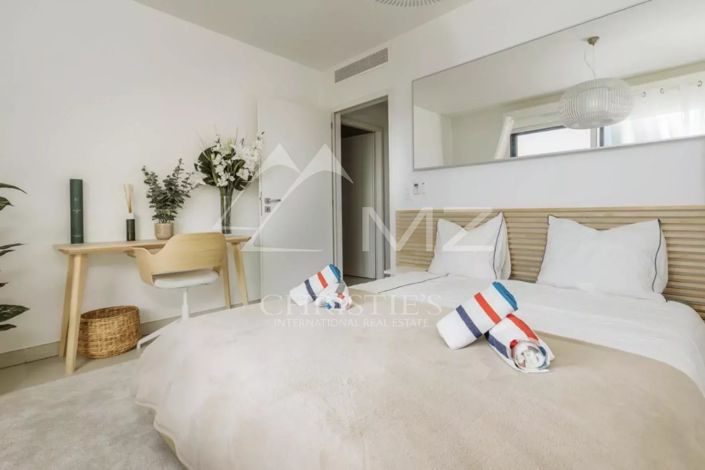 Image No.16-2 Bed Apartment for sale