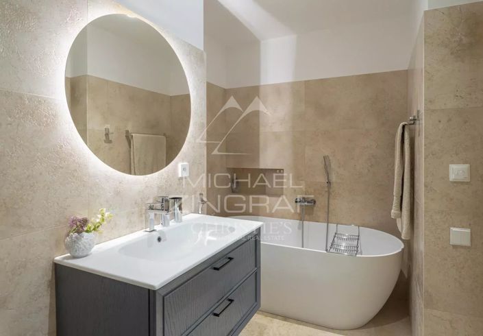 Image No.15-4 Bed House for sale
