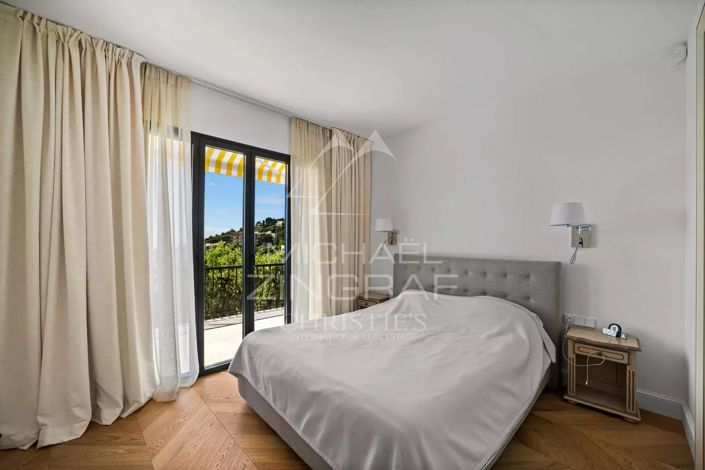 Image No.16-4 Bed House for sale