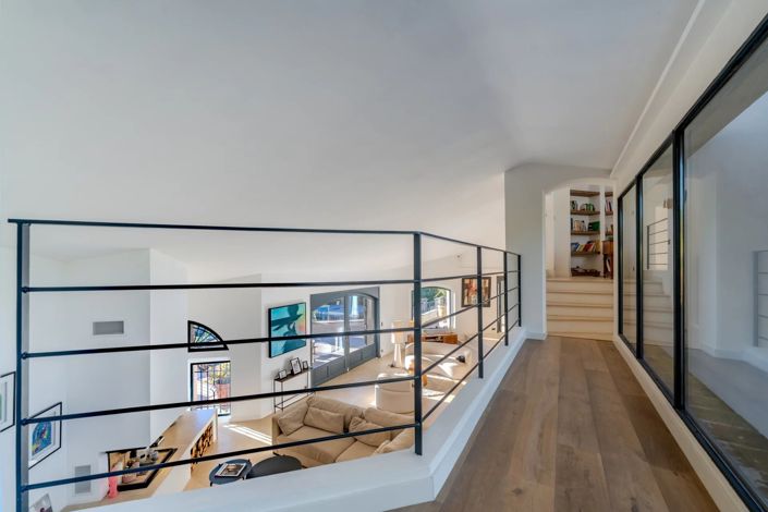 Image No.21-6 Bed House for sale