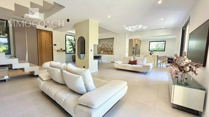 Image No.4-House for sale