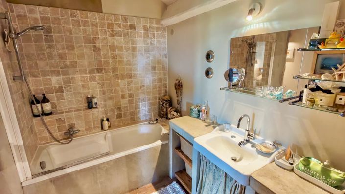 Image No.12-3 Bed House for sale