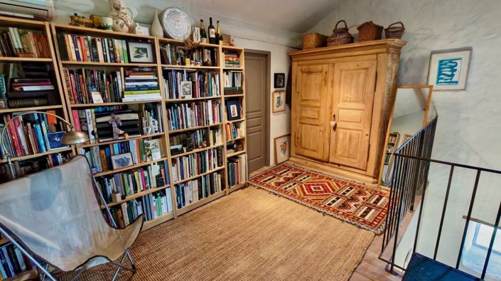 Image No.18-3 Bed House for sale