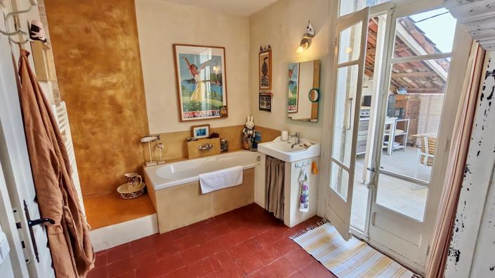 Image No.7-3 Bed House for sale