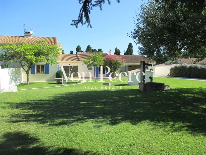 Image No.2-4 Bed House for sale