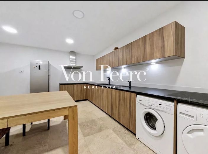 Image No.10-5 Bed House for sale