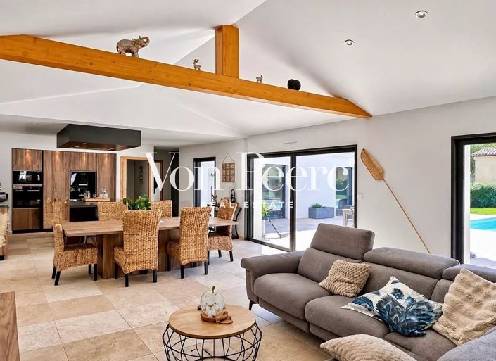Image No.3-5 Bed House for sale