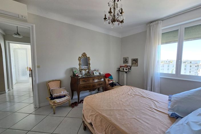 Image No.13-2 Bed Apartment for sale