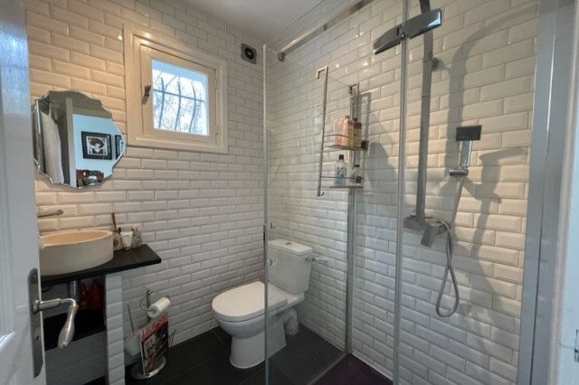 Image No.19-3 Bed House for sale