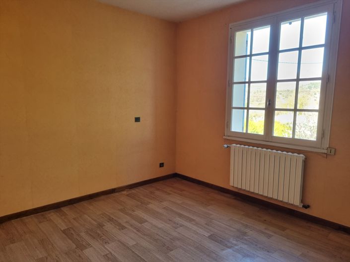 Image No.16-3 Bed House for sale