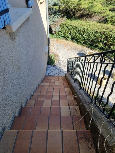 Image No.25-3 Bed House for sale