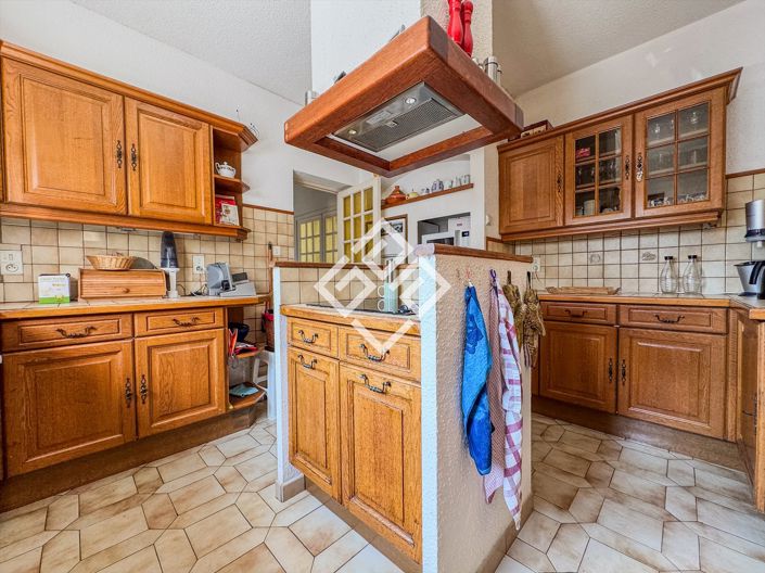 Image No.3-3 Bed House for sale