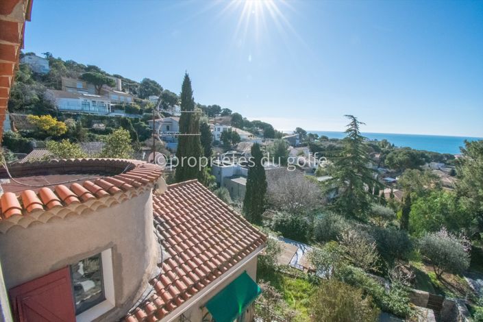 Image No.2-6 Bed House for sale