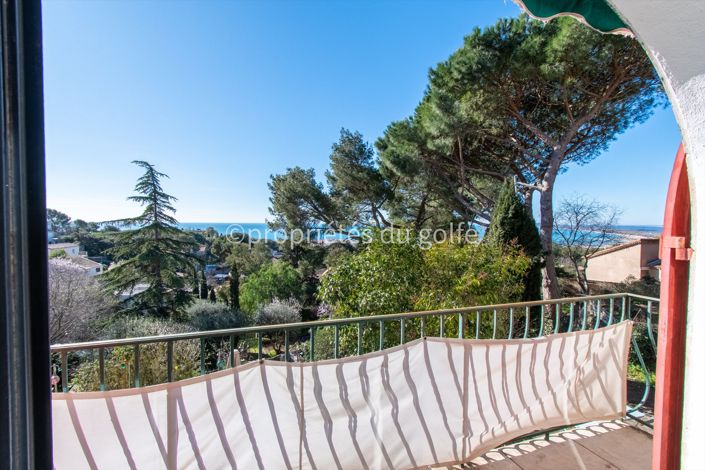 Image No.9-6 Bed House for sale
