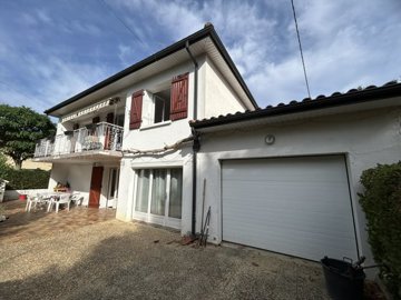 1 - Auch, Maison