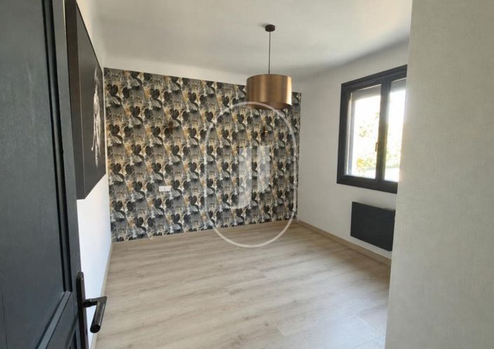 Image No.11-4 Bed House for sale
