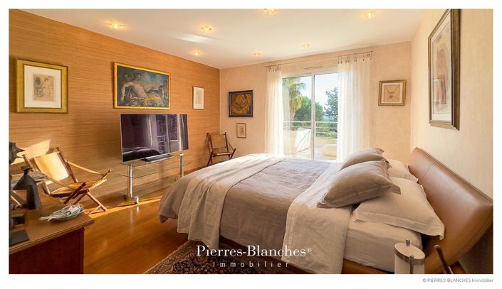 Image No.8-4 Bed House for sale