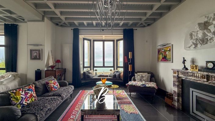 Image No.3-8 Bed House for sale