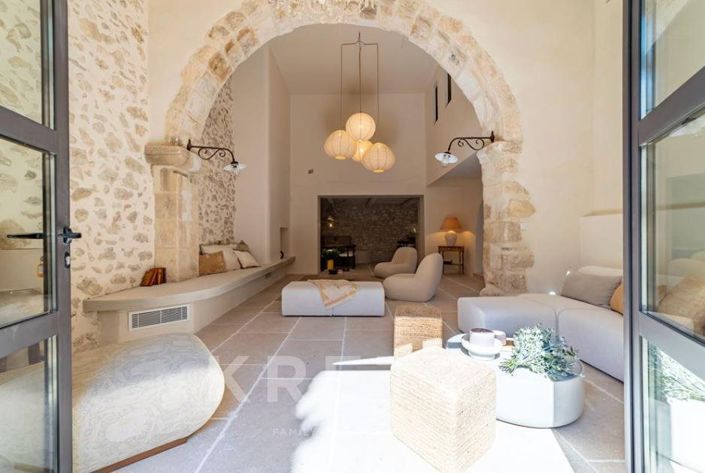 Image No.18-6 Bed House for sale