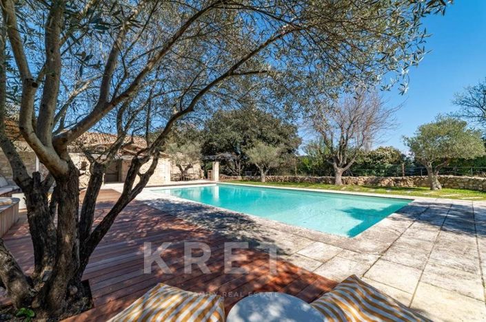 Image No.8-6 Bed House for sale