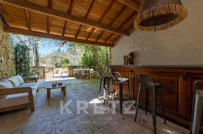 Image No.9-6 Bed House for sale