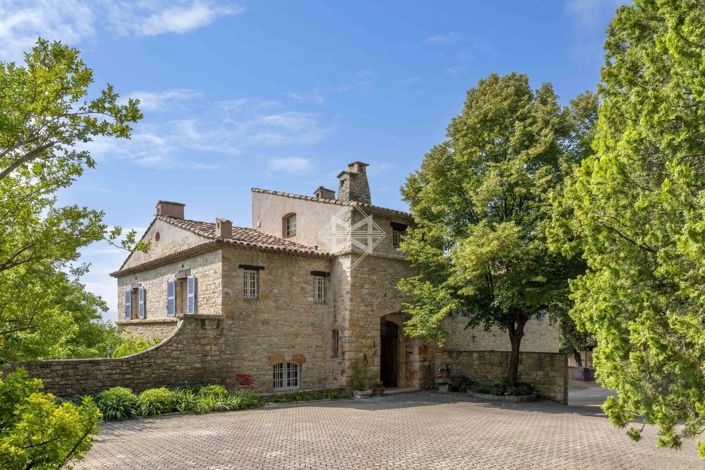 Image No.3-8 Bed House for sale