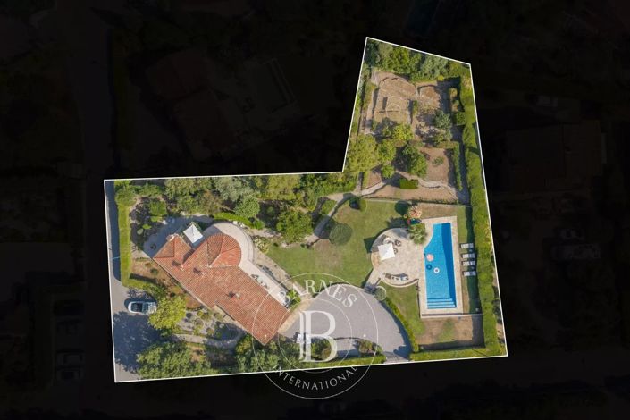 Image No.31-4 Bed House for sale