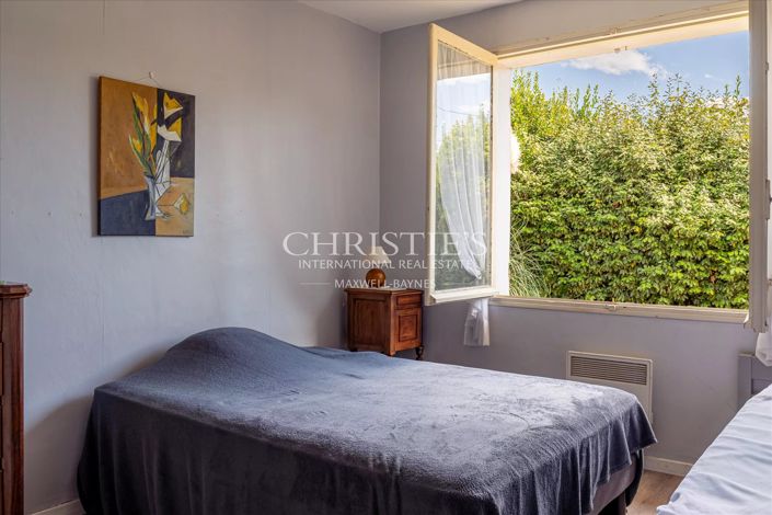 Image No.6-3 Bed House for sale