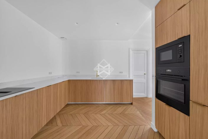 Image No.5-Appartement de 4 chambres à vendre à Paris
