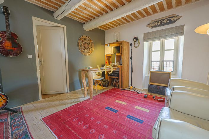 Image No.32-3 Bed House for sale
