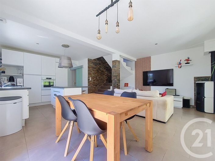 Image No.6-4 Bed House for sale
