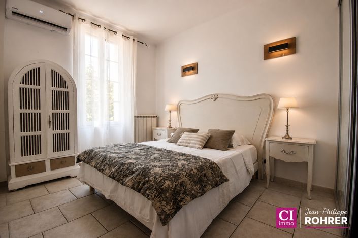 Image No.10-5 Bed House for sale
