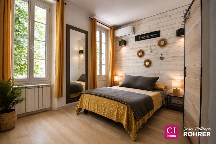 Image No.8-5 Bed House for sale