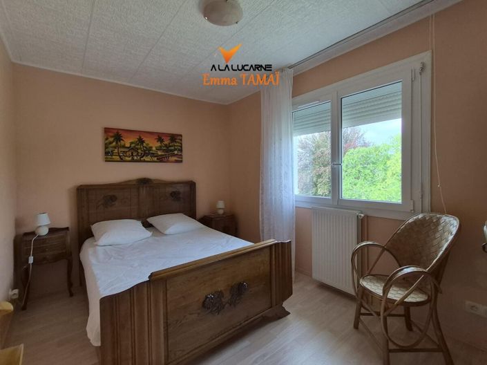 Image No.10-3 Bed House for sale