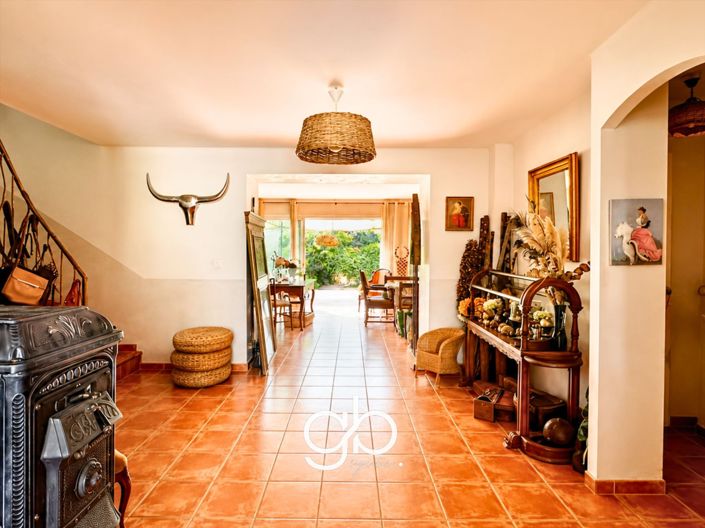 Image No.10-5 Bed House for sale