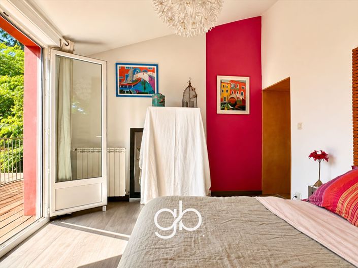 Image No.13-5 Bed House for sale