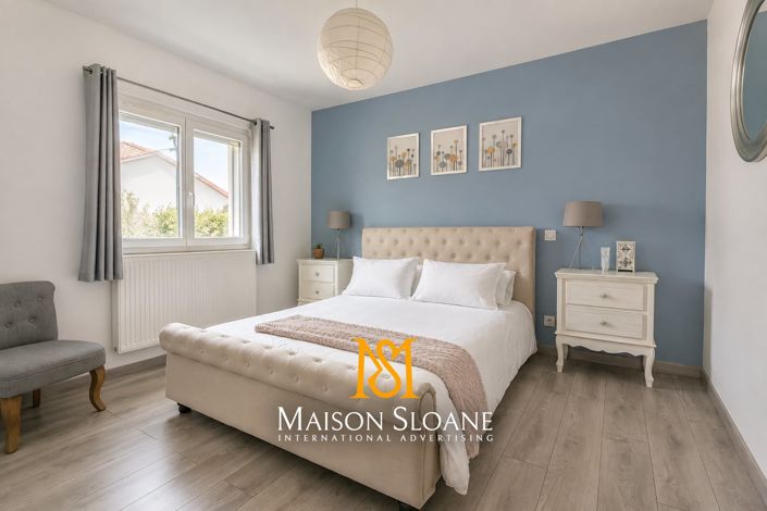 Image No.13-3 Bed House for sale