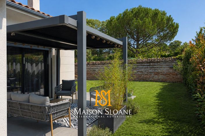 Image No.21-3 Bed House for sale