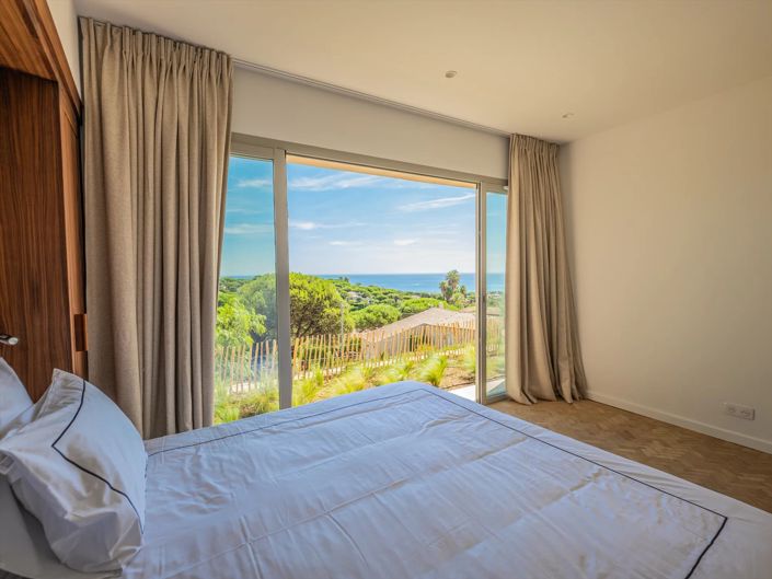 Image No.21-4 Bed House for sale