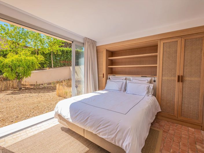 Image No.22-4 Bed House for sale