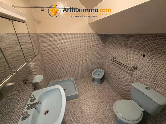 Image No.16-8 Bed House for sale