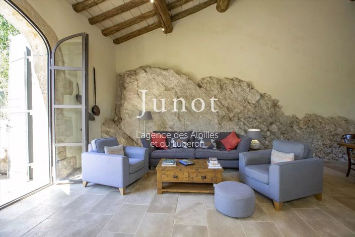 Image No.34-5 Bed House for sale